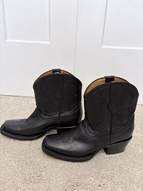 Brand new Classic Black cowgirl ankle Western Boots - Leather Cowboy Boot